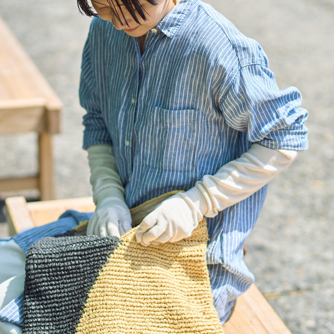 紫外線対策とケアに、ロングシルク手袋