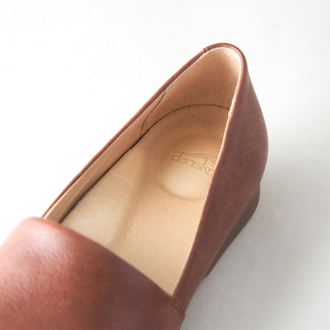 DANSKO/LARISA*