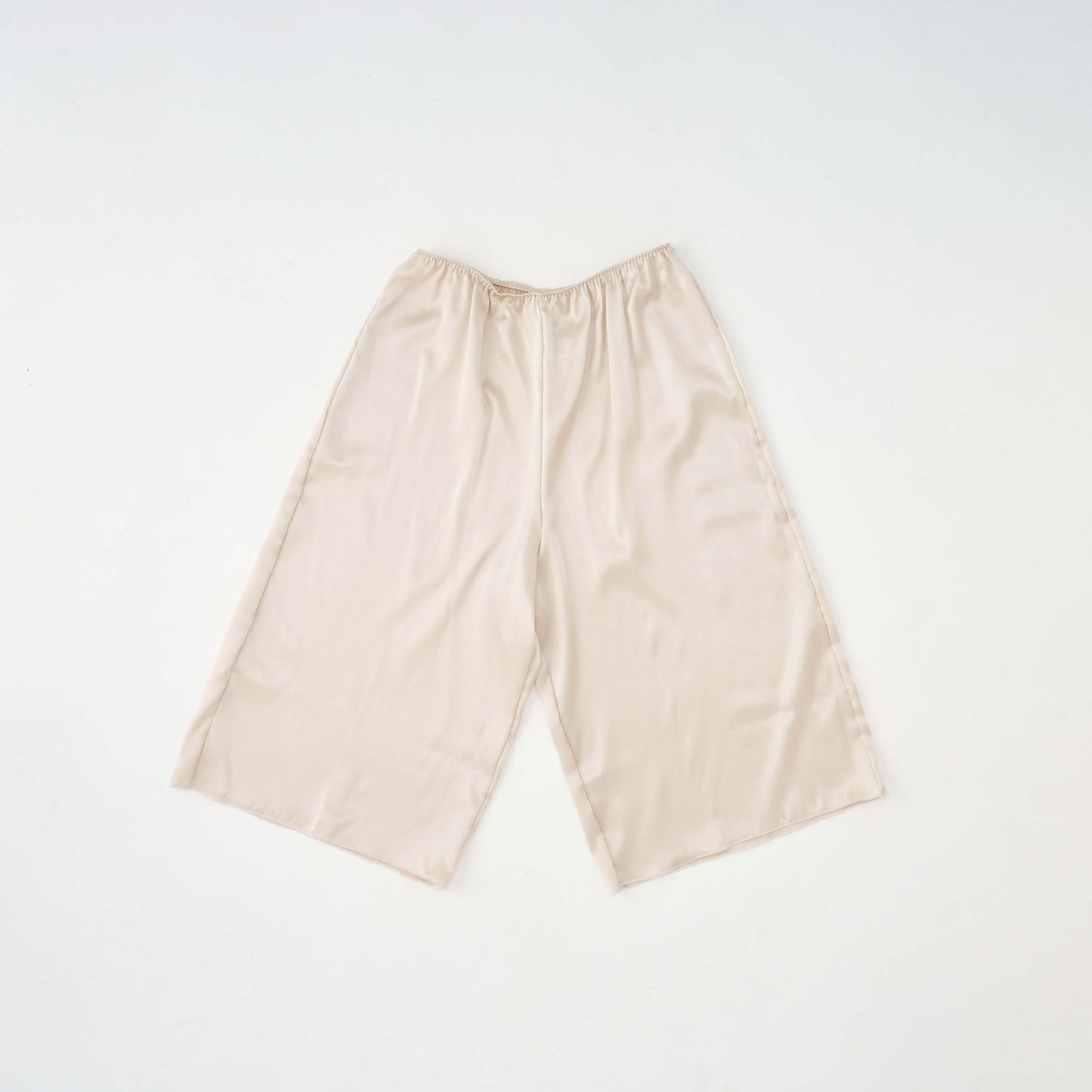 リラックスタイムに着たいシルクペチコートパンツ*