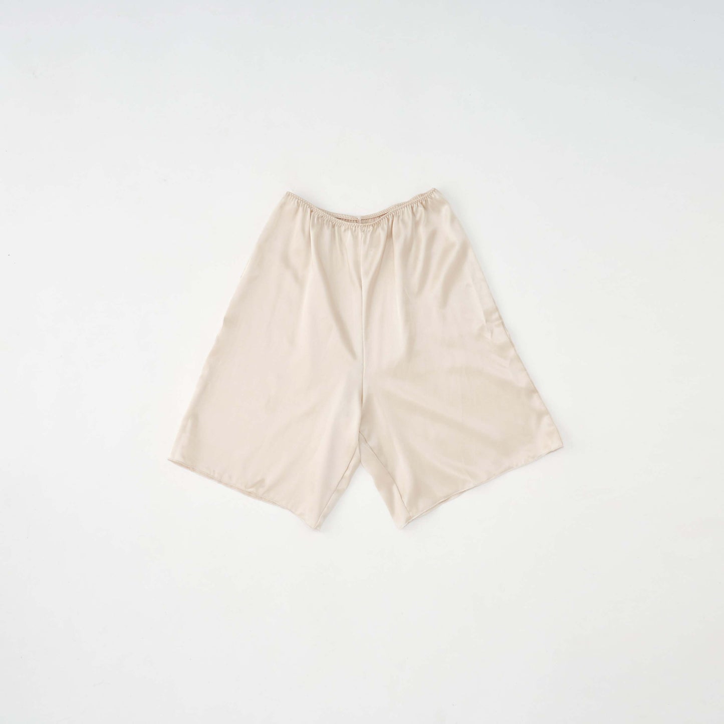 リラックスタイムに着たいシルクペチコートパンツ*