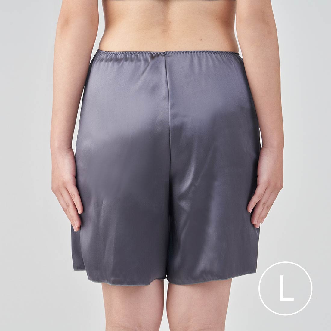 リラックスタイムに着たいシルクペチコートパンツ*
