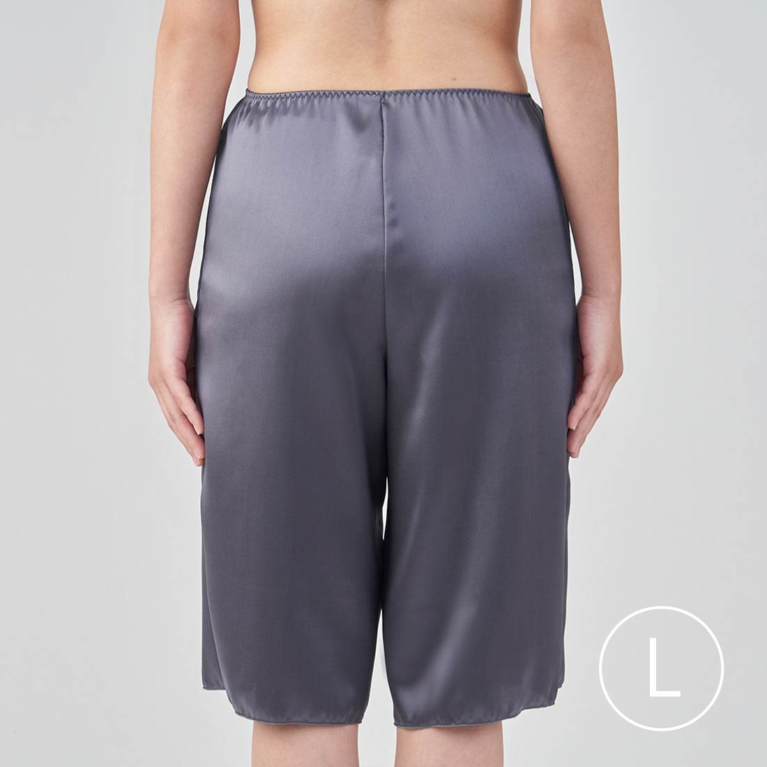 リラックスタイムに着たいシルクペチコートパンツ*