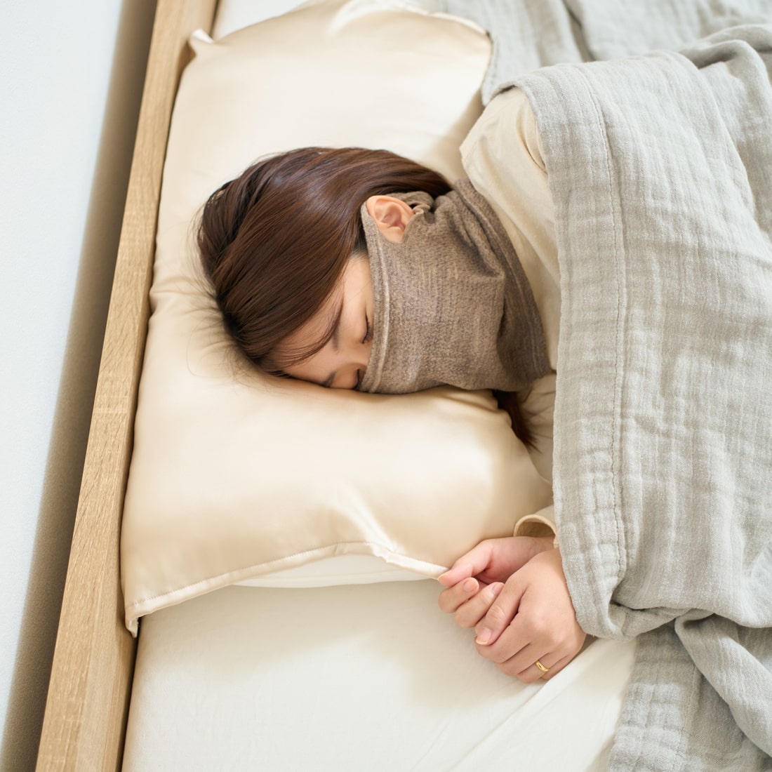 絹包〈きぐるみ〉おやすみマスク