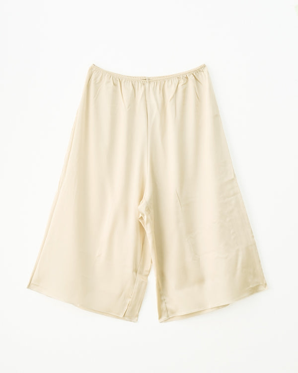 リラックスタイムに着たいシルクペチコートパンツ*