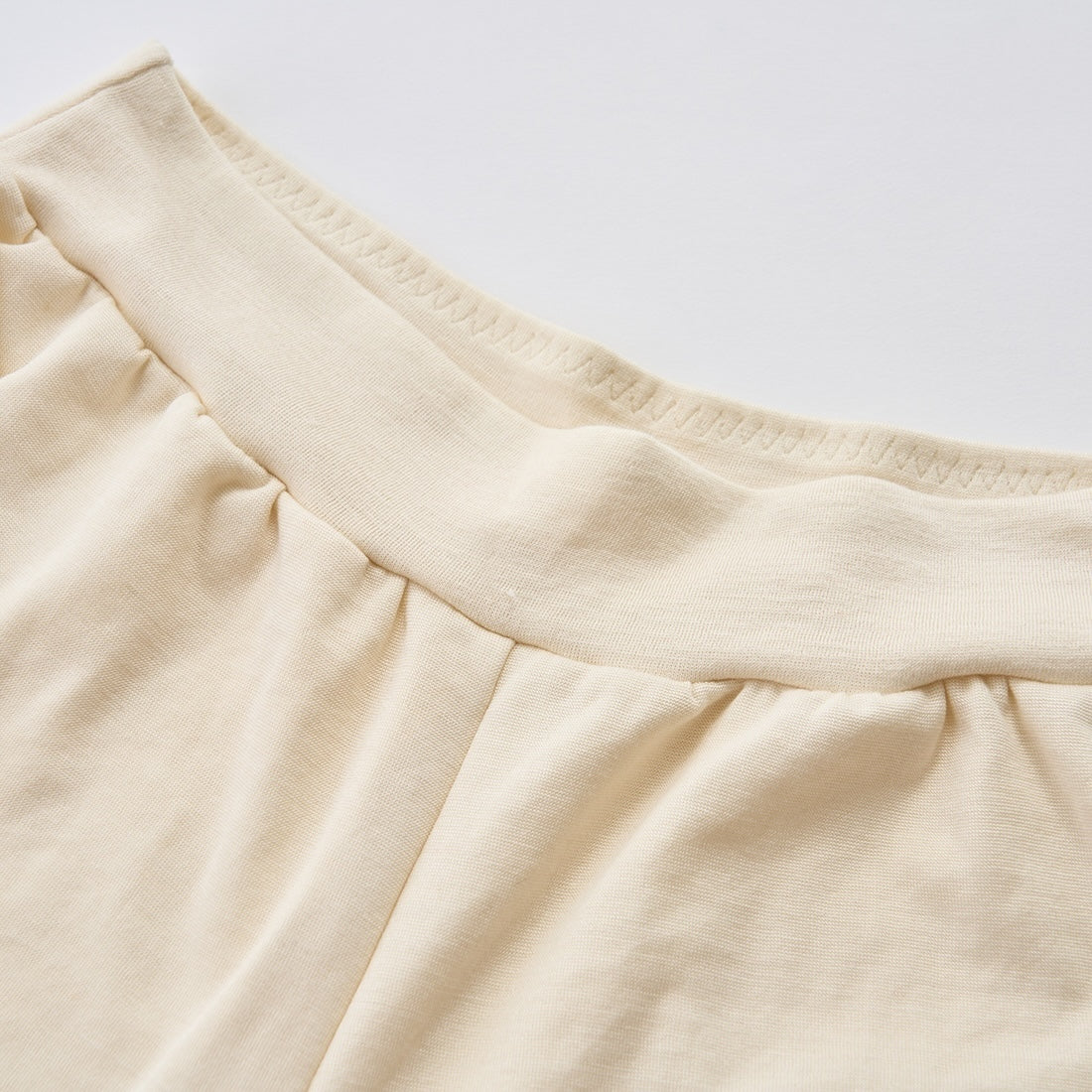 絹肌シルクぺチパンツ