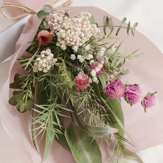 季節を添えるミニブーケ*