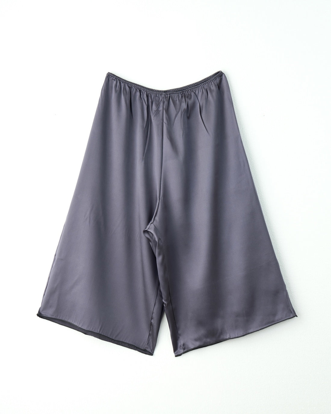 リラックスタイムに着たいシルクペチコートパンツ*