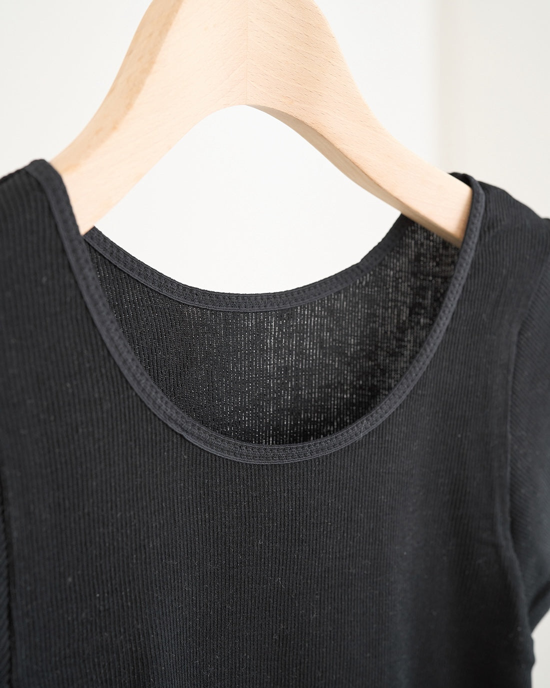 汗悩みを救う、シルク100%リブインナー上下セット（フレンチスリーブ＋ショーツ）*