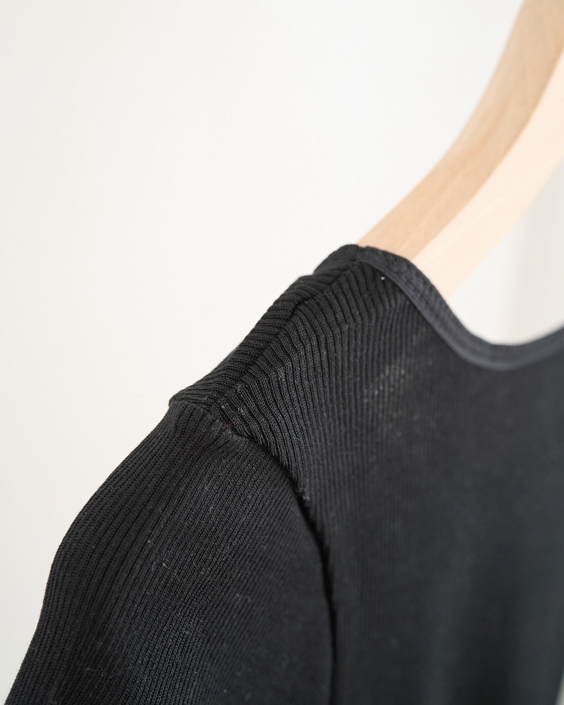 汗悩みを救う、シルク100%リブフレンチスリーブ