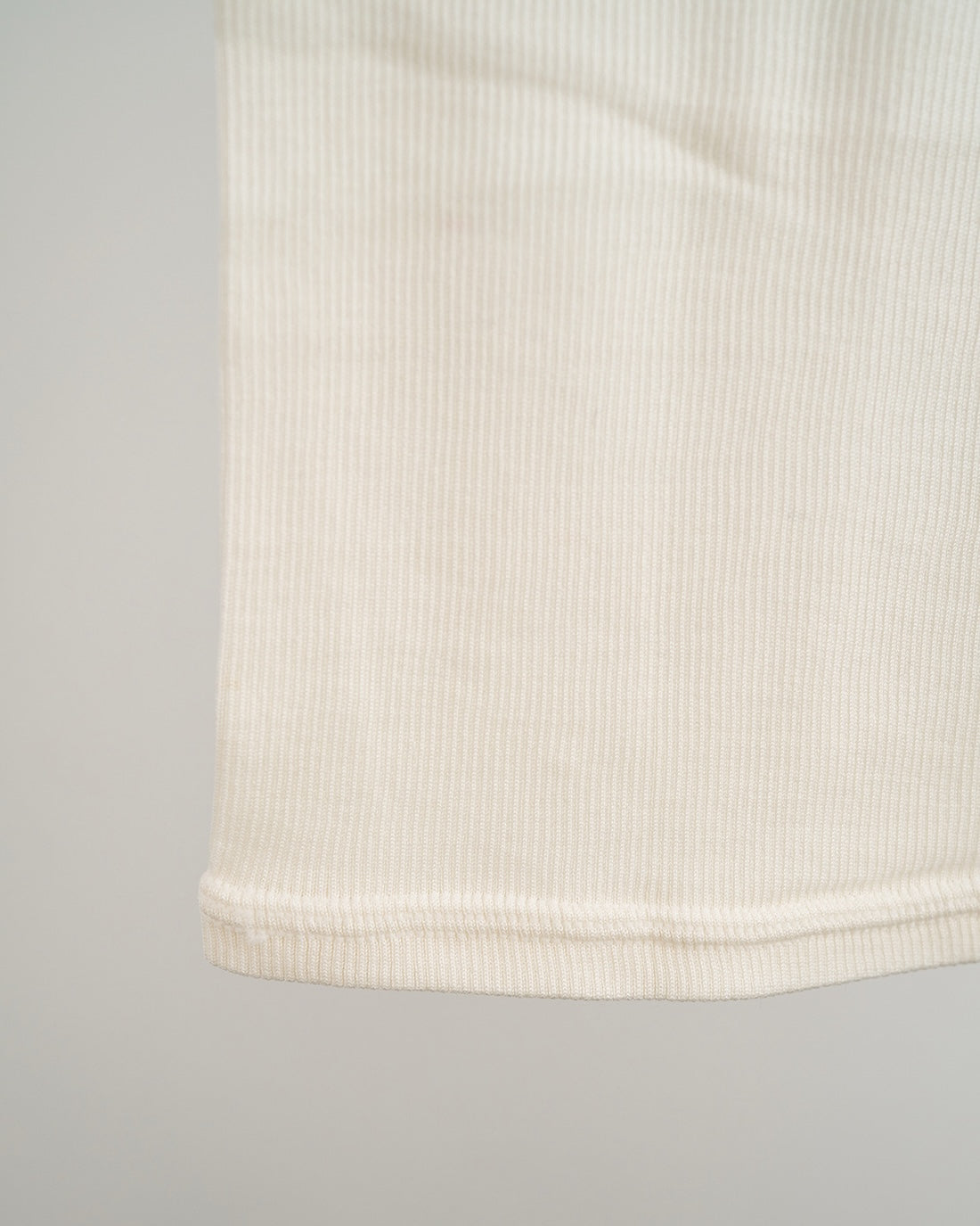 汗悩みを救う、シルク100%リブタンクトップ