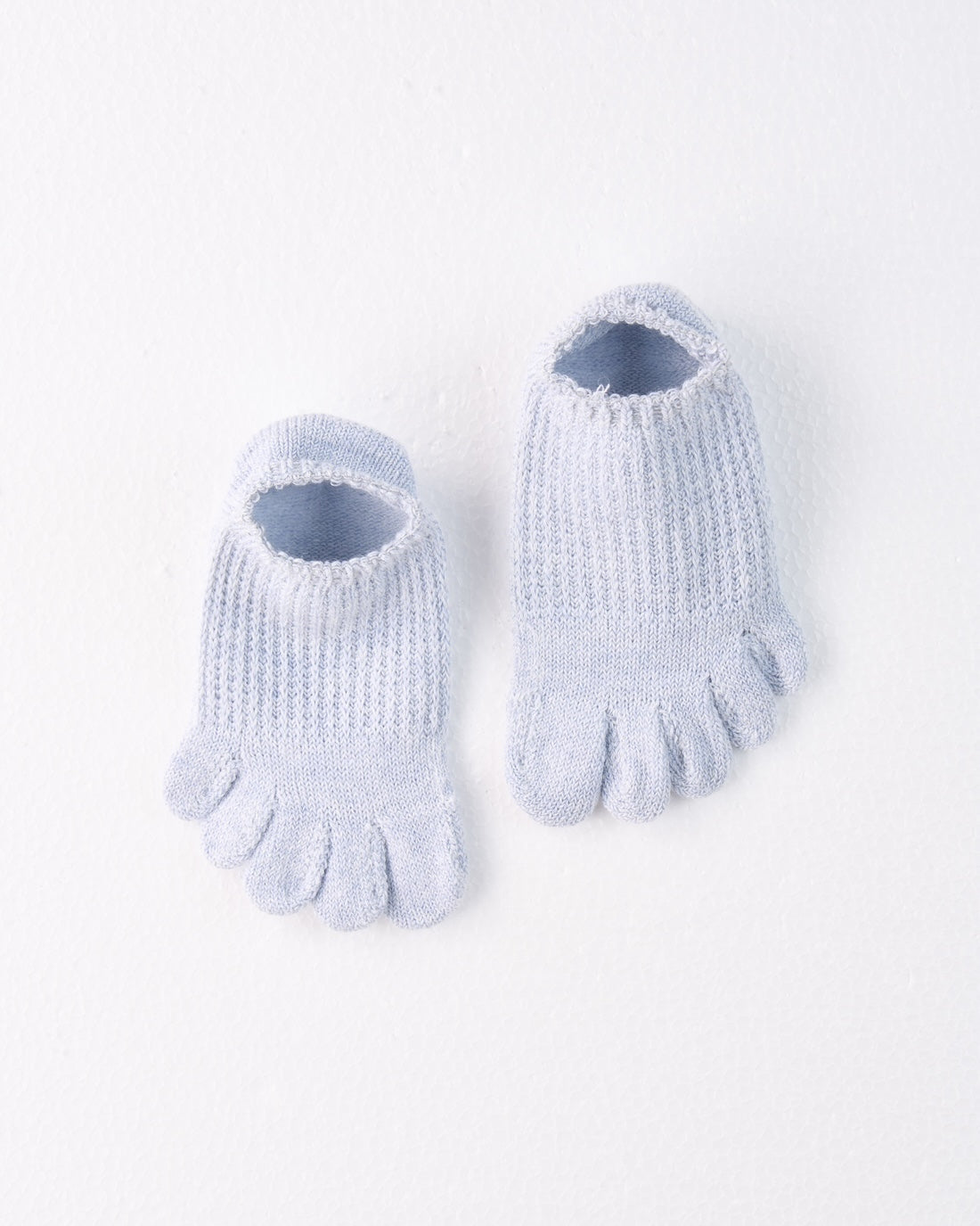 肌ばなれのよい、麻のスニーカーソックス