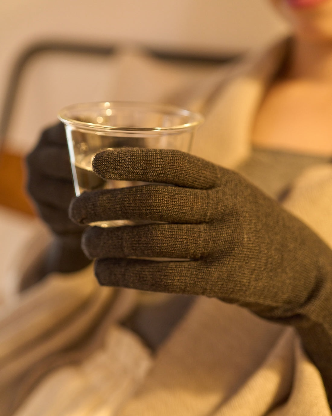 ロングシルク手袋