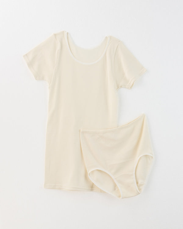 汗悩みを救う、シルク100%リブインナー上下セット（フレンチスリーブ＋ショーツ）*
