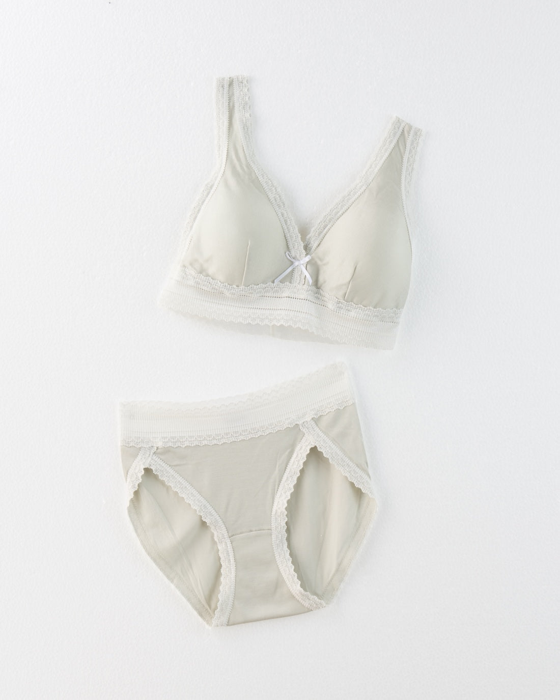 ［淡雪］シルクソフトブラ・ショーツ〈レギュラータイプ〉セット*